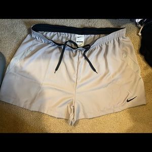 Nike XL Women’s Loose Fit Shorts
